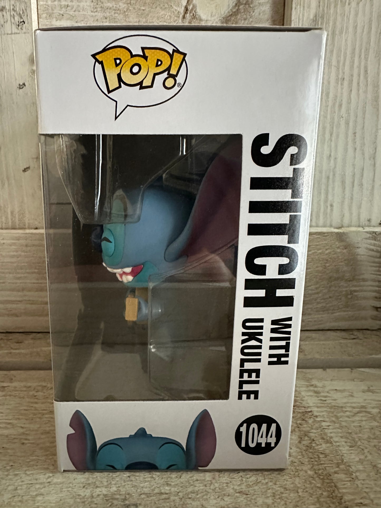 Disney - Lilo & Stitch - Stitch with Ukulele #1044