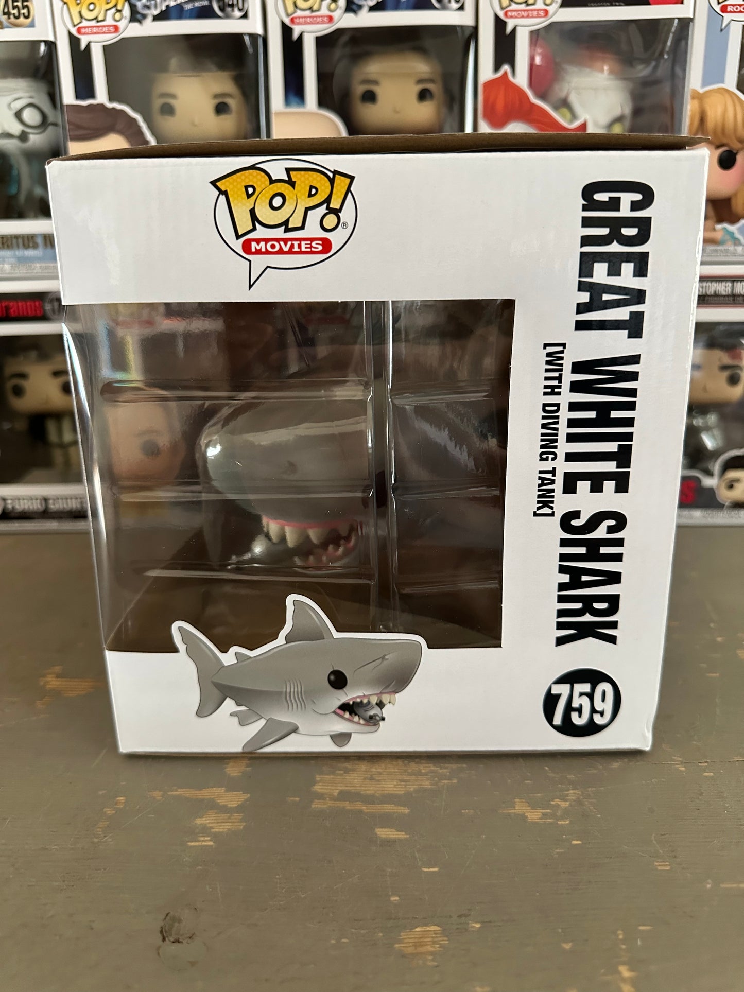 Jaws - Great White Shark With Tank #759