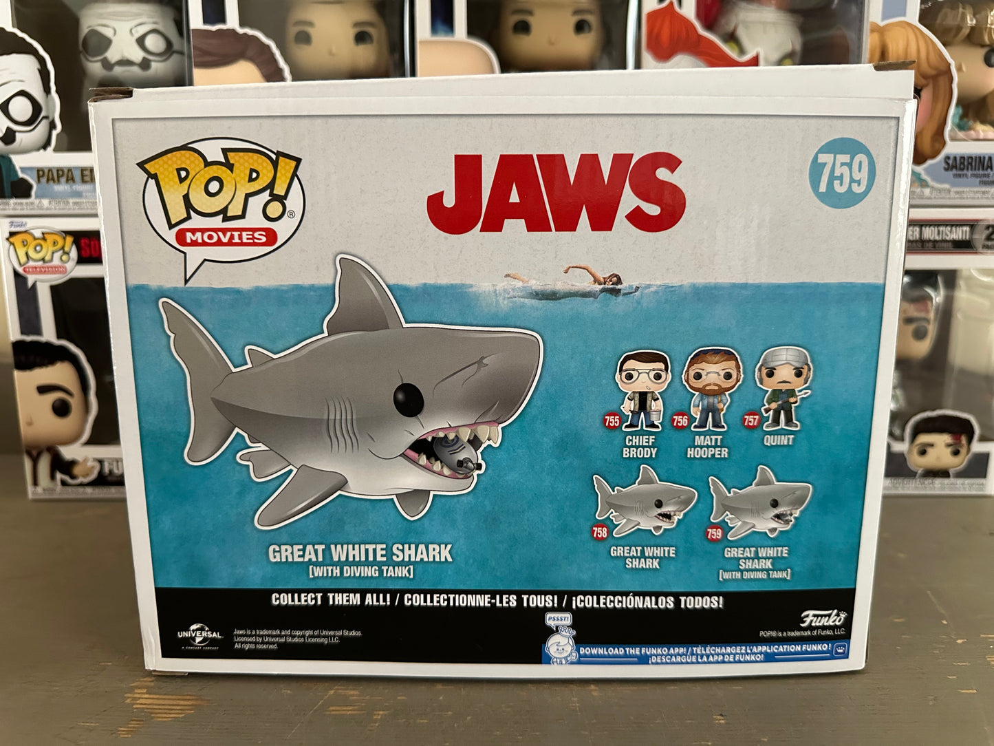 Jaws - Great White Shark With Tank #759