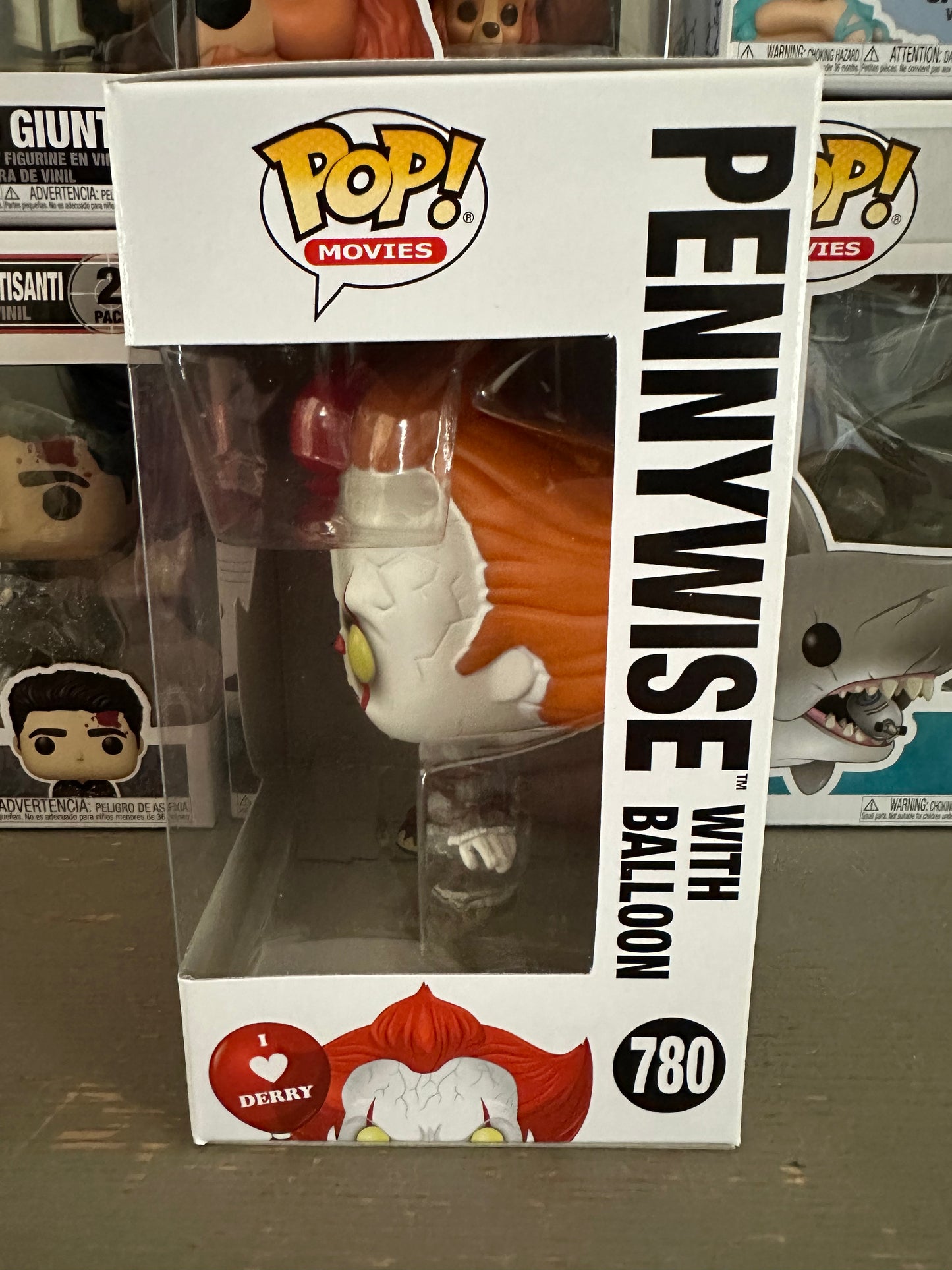 IT Chapter Two - Pennywise with Balloon #780
